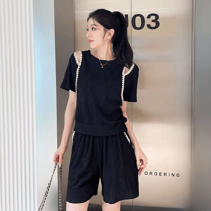 Kore Moda Kapalı Omuz T-Shirt  - Korean Lifestyle incelemesi ve fiyatı